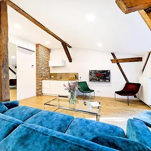 3* Aparthotel Cinema